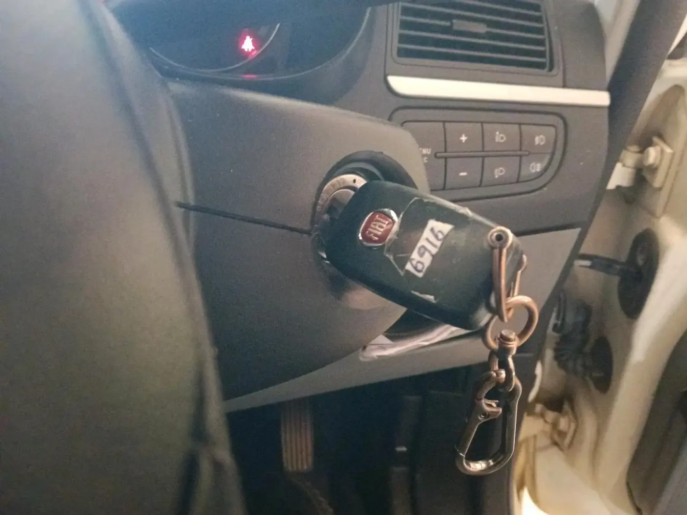 2013 Fiat Grand Punto DYNAMIC 1.3, Diesel, Manual, 97,808 km, interior