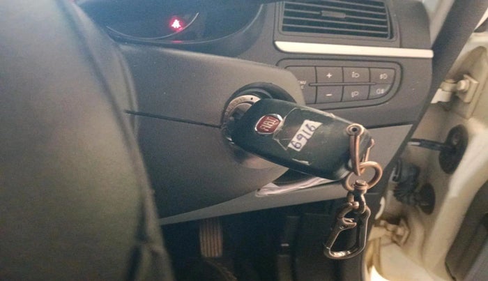 2013 Fiat Grand Punto DYNAMIC 1.3, Diesel, Manual, 97,808 km, interior