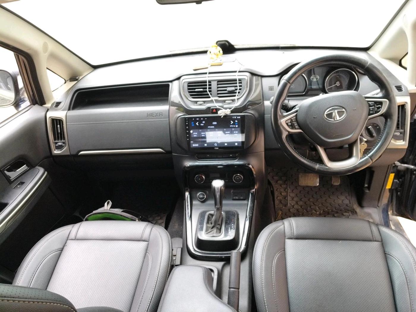 2017 Tata Hexa XTA 4X2 7 STR, Diesel, Automatic, 1,02,480 km, interior