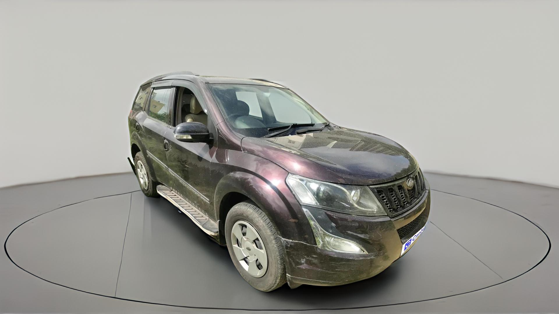 2016 Mahindra XUV500 W4