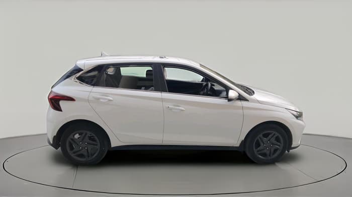 2022 Hyundai NEW I20 SPORTZ 1.2 MT, Petrol, Manual, 17,038 km, exterior