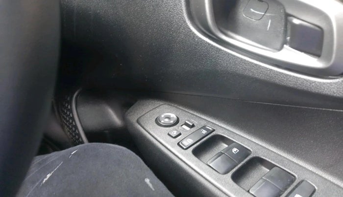 2024 Hyundai EXTER SX(O) CONNECT 1.2 AMT, Petrol, Automatic, 9,210 km, interior