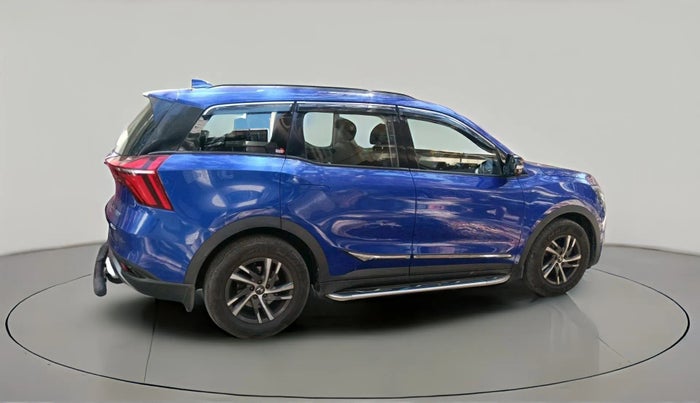 2023 Mahindra XUV700 AX 5 P MT 7 STR, Petrol, Manual, 32,557 km, exterior