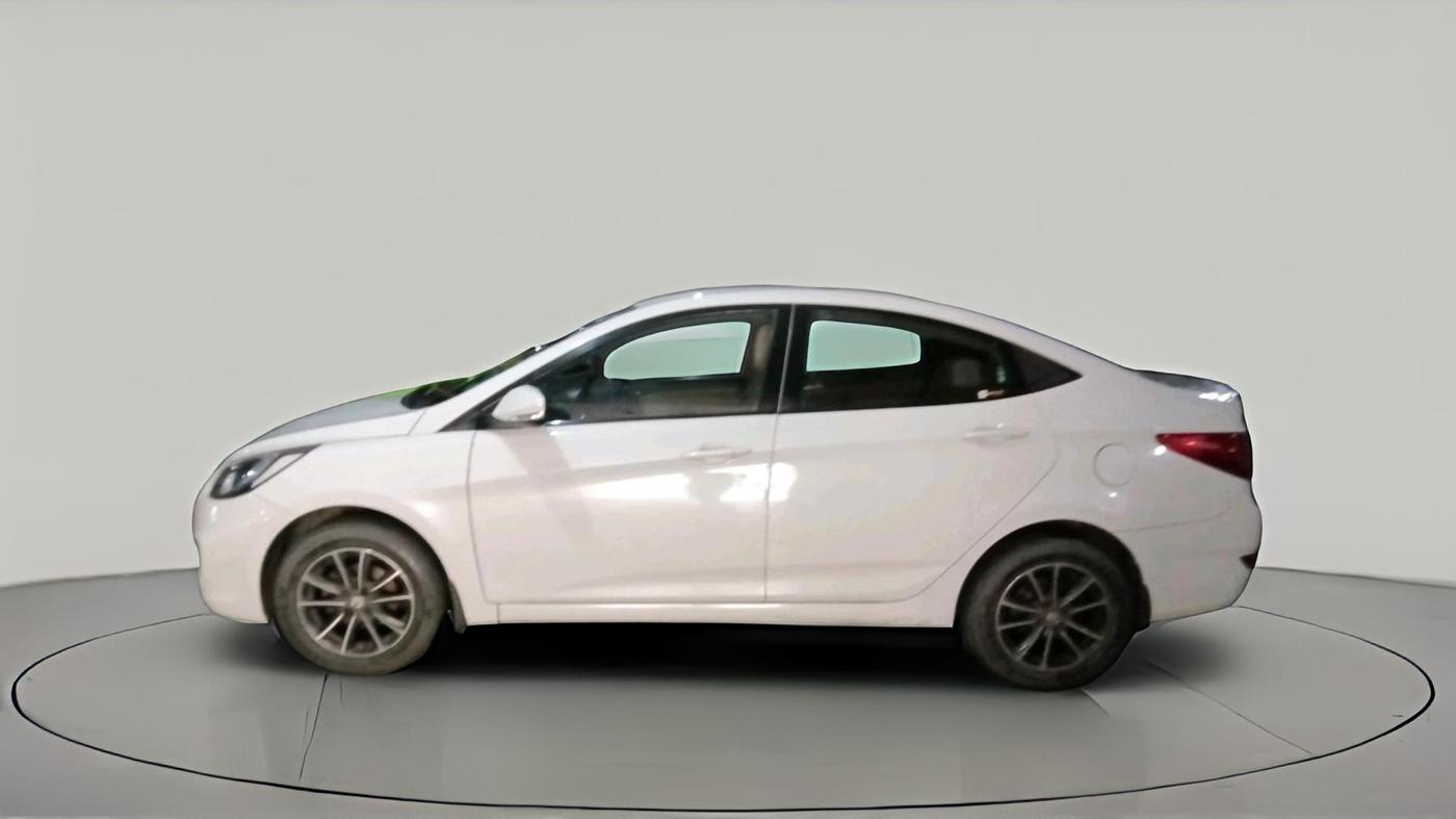 2014 Hyundai Verna FLUIDIC 1.4 VTVT, Petrol, Manual, 62,238 km, exterior