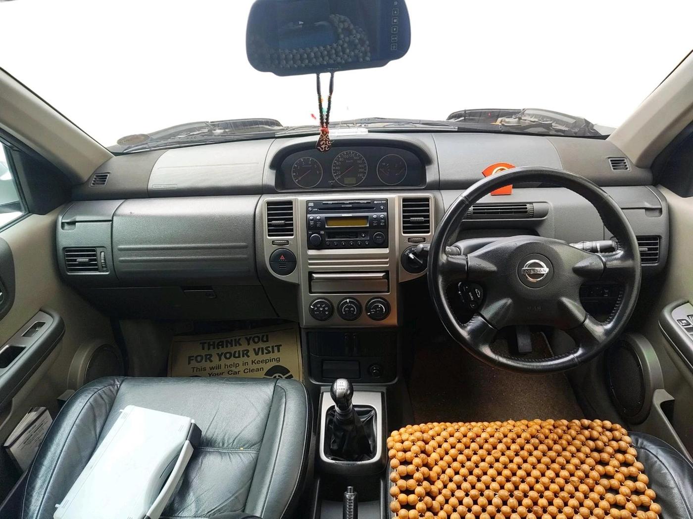 2009 Nissan X Trail T30, Diesel, Manual, 1,09,959 km, interior
