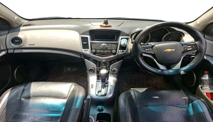 2011 Chevrolet Cruze LTZ AT, Diesel, Automatic, 1,10,454 km, interior