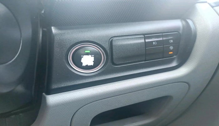 2021 Tata ALTROZ XZ PETROL, Petrol, Manual, 29,239 km, interior