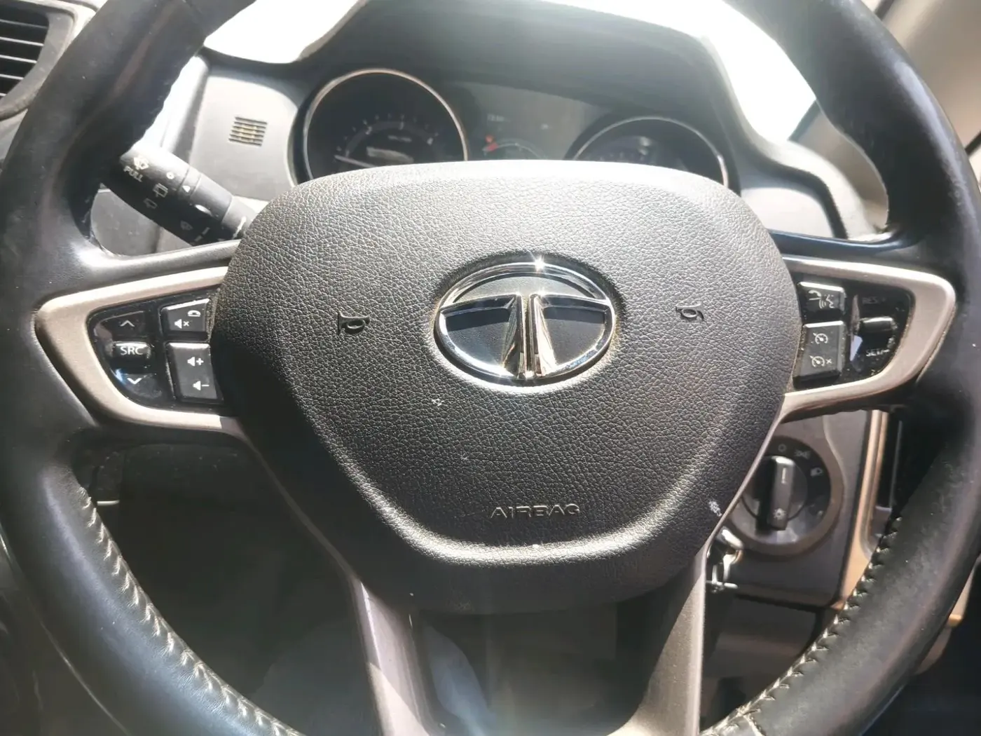 2017 Tata Hexa XTA 4X2 6 STR, Diesel, Automatic, 65,310 km, interior