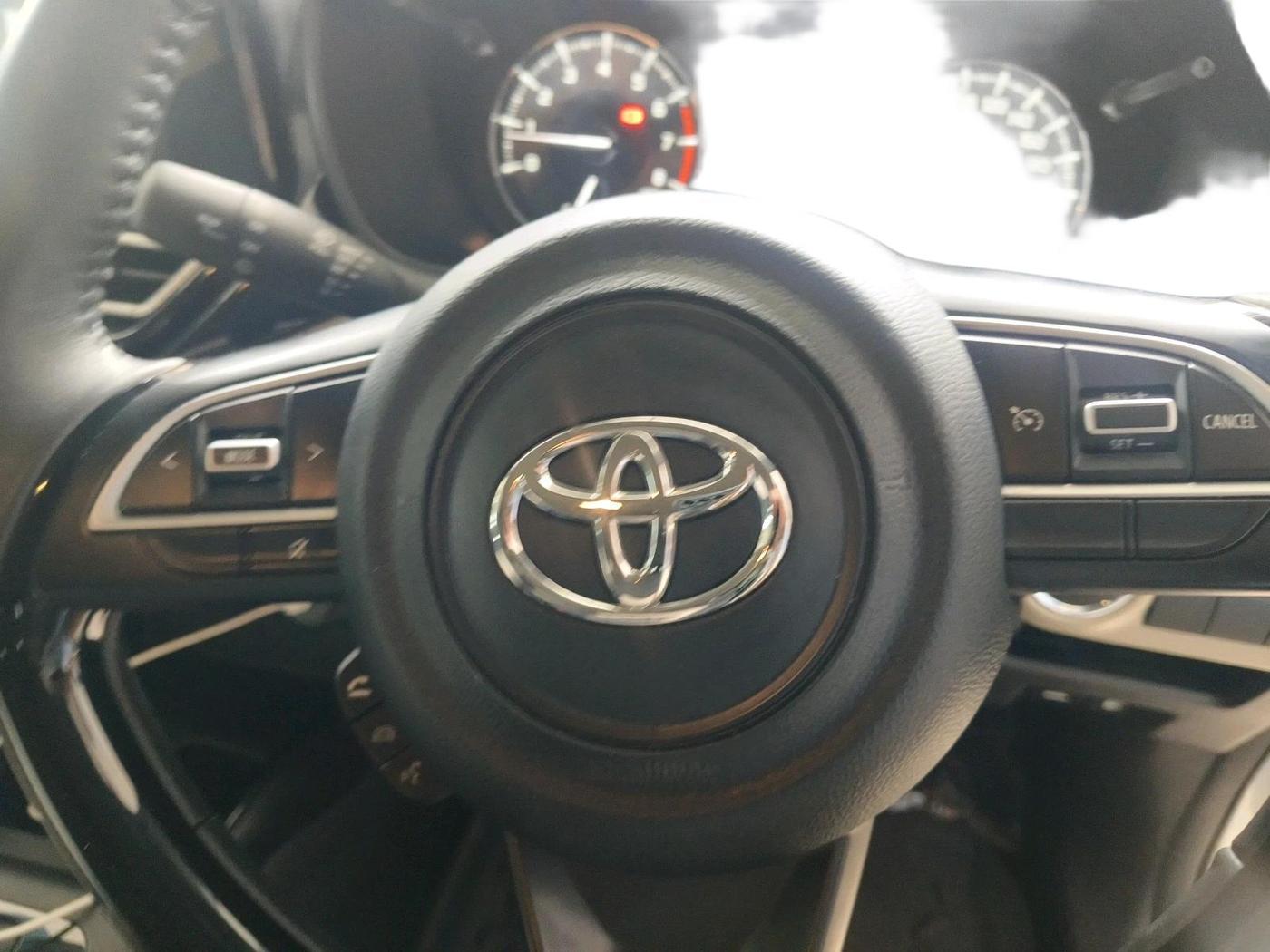 2024 Toyota Glanza V AMT, Petrol, Automatic, 20,698 km, interior