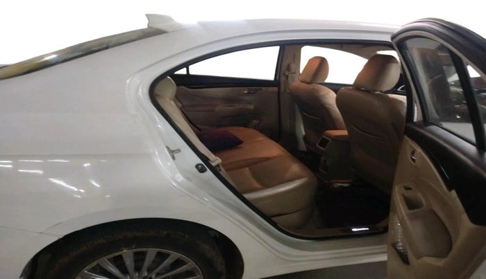 2015 Maruti Ciaz ZXI+, Petrol, Manual, 1,41,489 km, interior