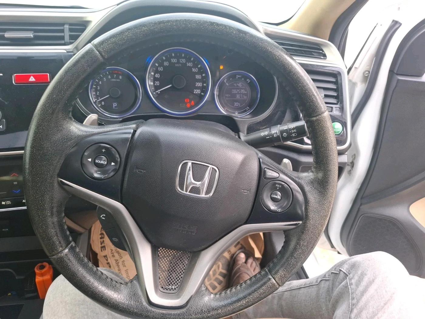 2016 Honda City 1.5L I-VTEC VX CVT, Petrol, Automatic, 82,539 km, interior