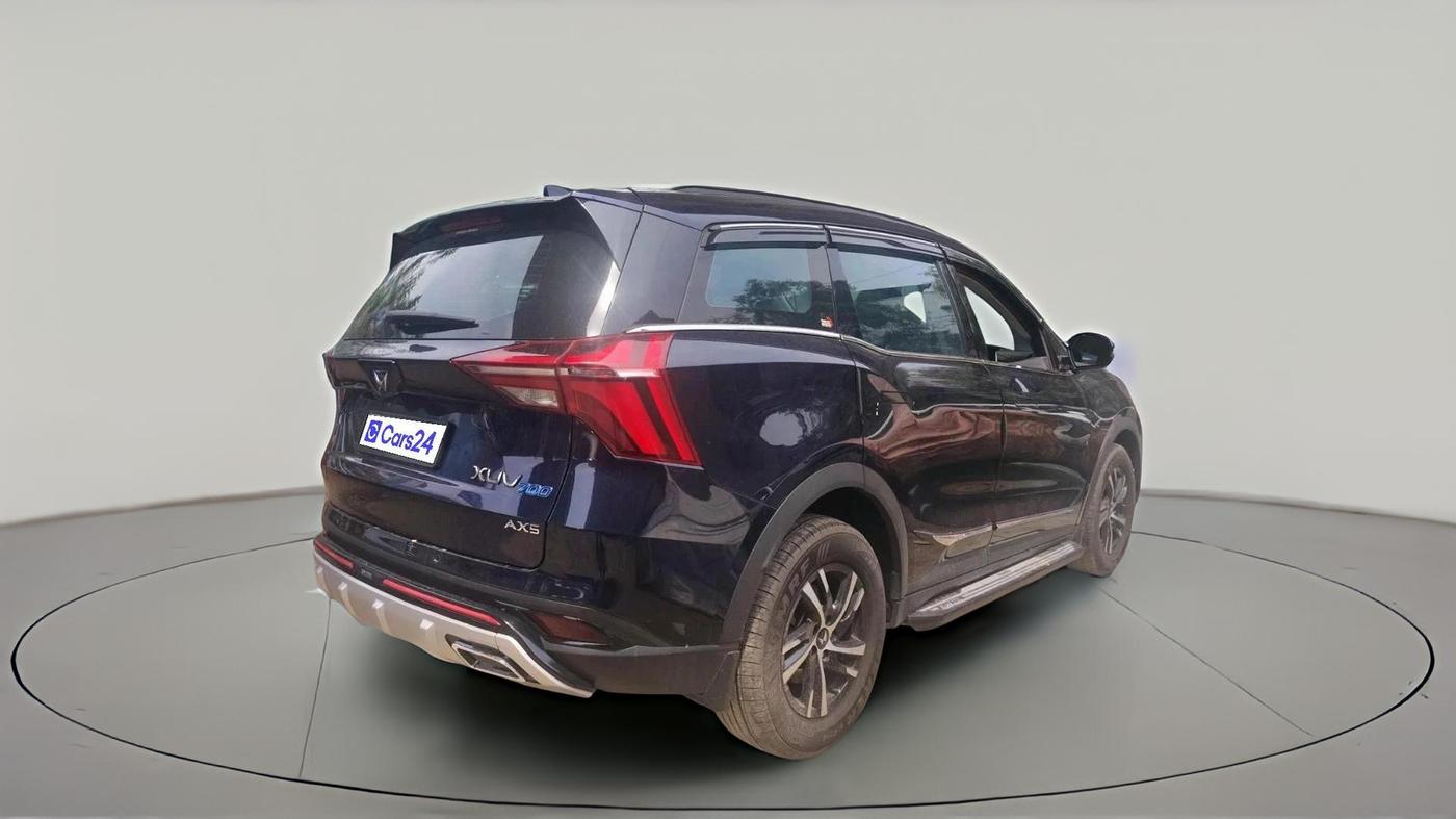 2024 Mahindra XUV700 AX 5 P MT 7 STR, Petrol, Manual, 36,235 km, exterior