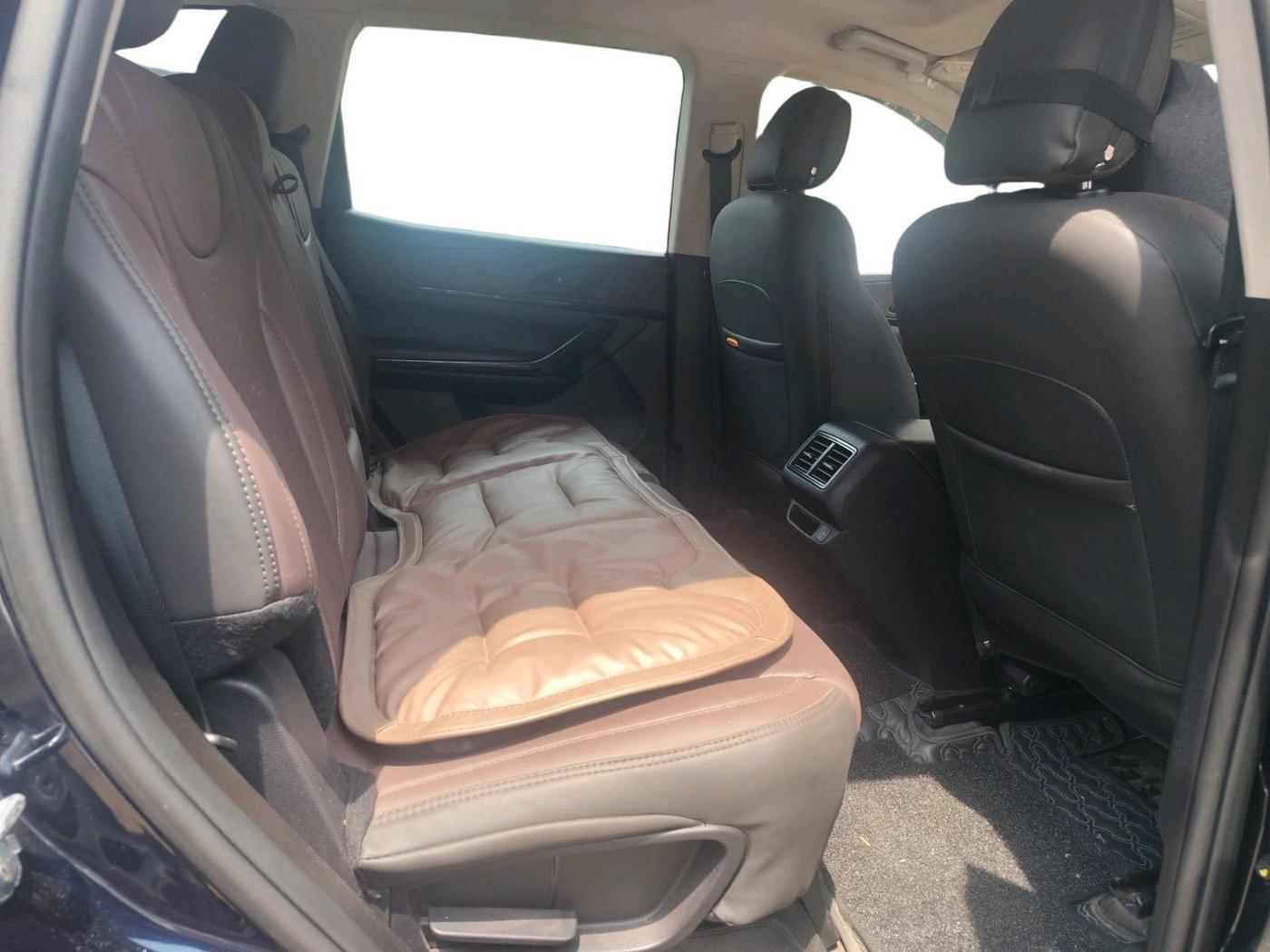 2024 Mahindra XUV700 AX 5 P MT 7 STR, Petrol, Manual, 36,235 km, interior