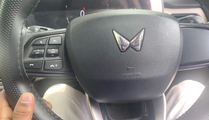 2024 Mahindra XUV700 AX 5 P MT 7 STR, Petrol, Manual, 36,235 km, interior