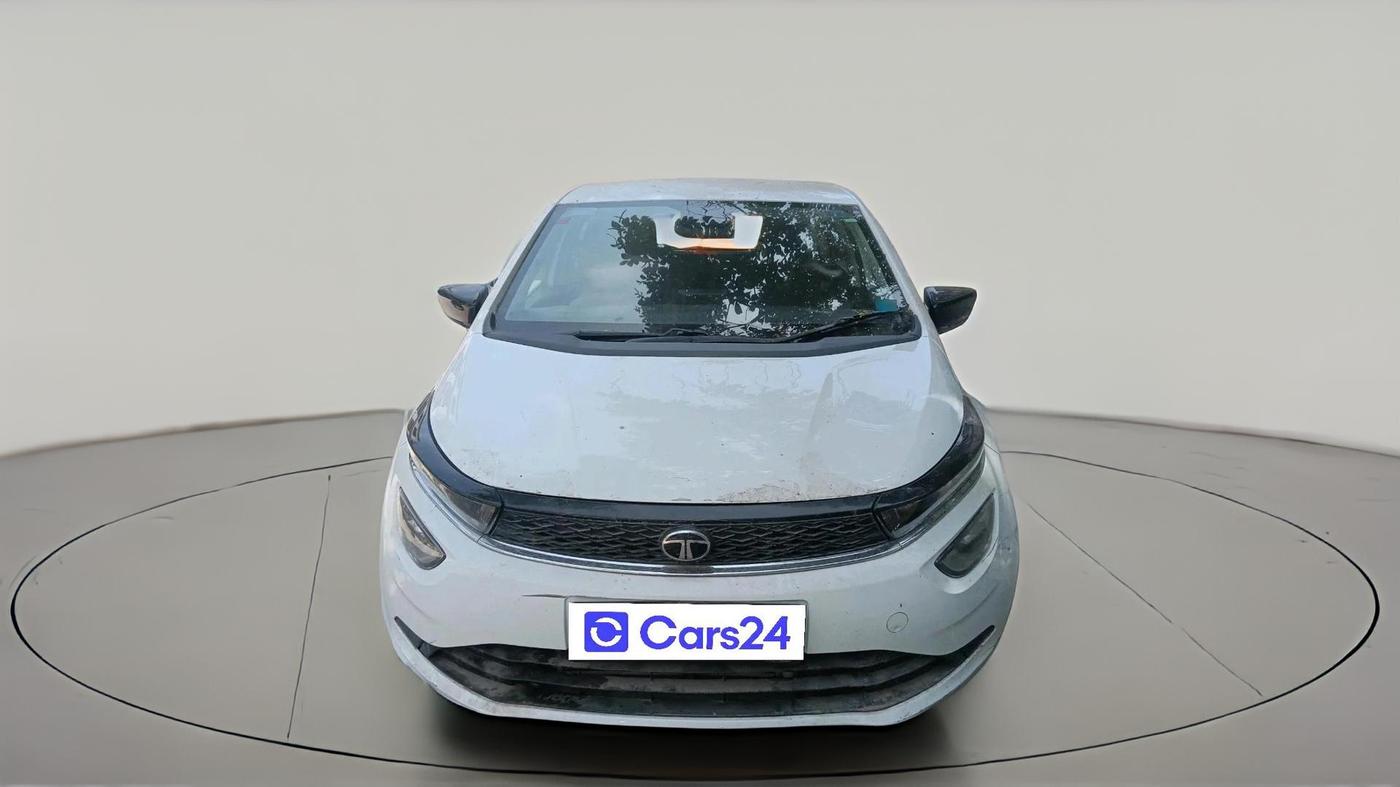2024 Tata ALTROZ XT PETROL, Petrol, Manual, 20,376 km, exterior