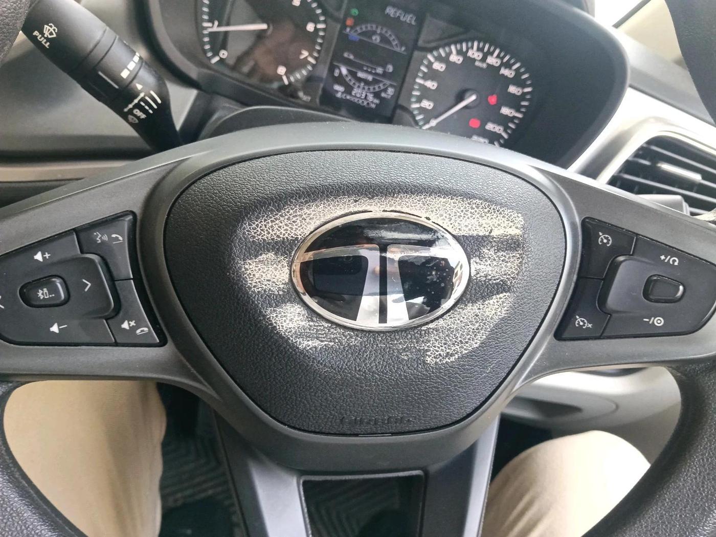 2024 Tata ALTROZ XT PETROL, Petrol, Manual, 20,376 km, interior
