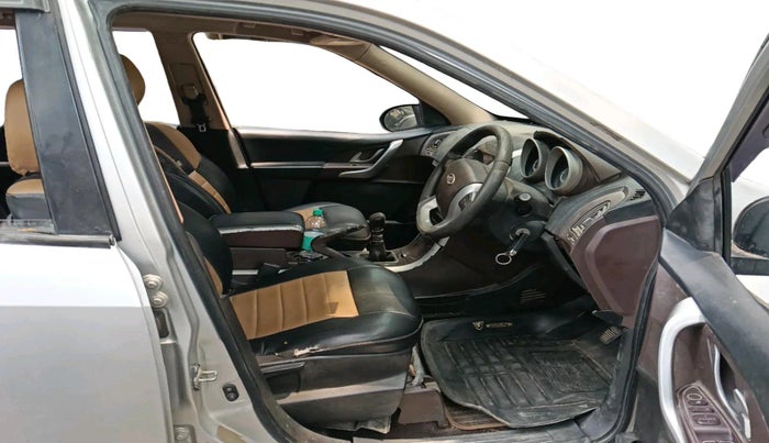 2012 Mahindra XUV500 W6, Diesel, Manual, 1,01,848 km, interior
