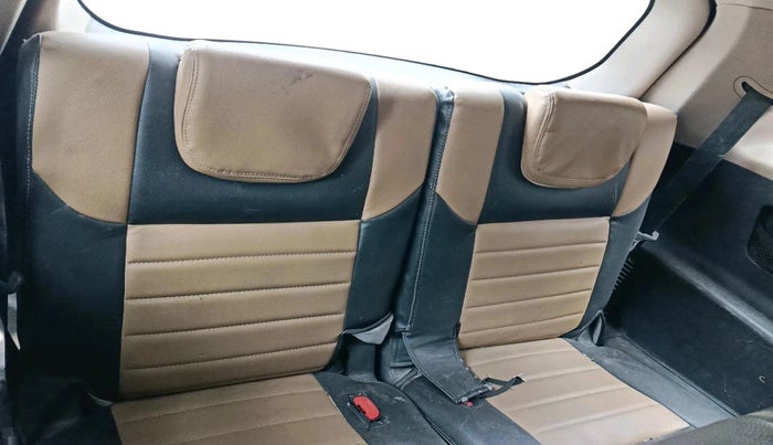 2012 Mahindra XUV500 W6, Diesel, Manual, 1,01,848 km, interior