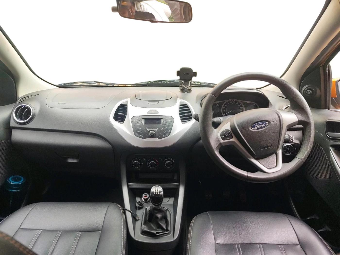 2016 Ford New Figo TREND 1.2 PETROL, Petrol, Manual, 27,079 km, interior