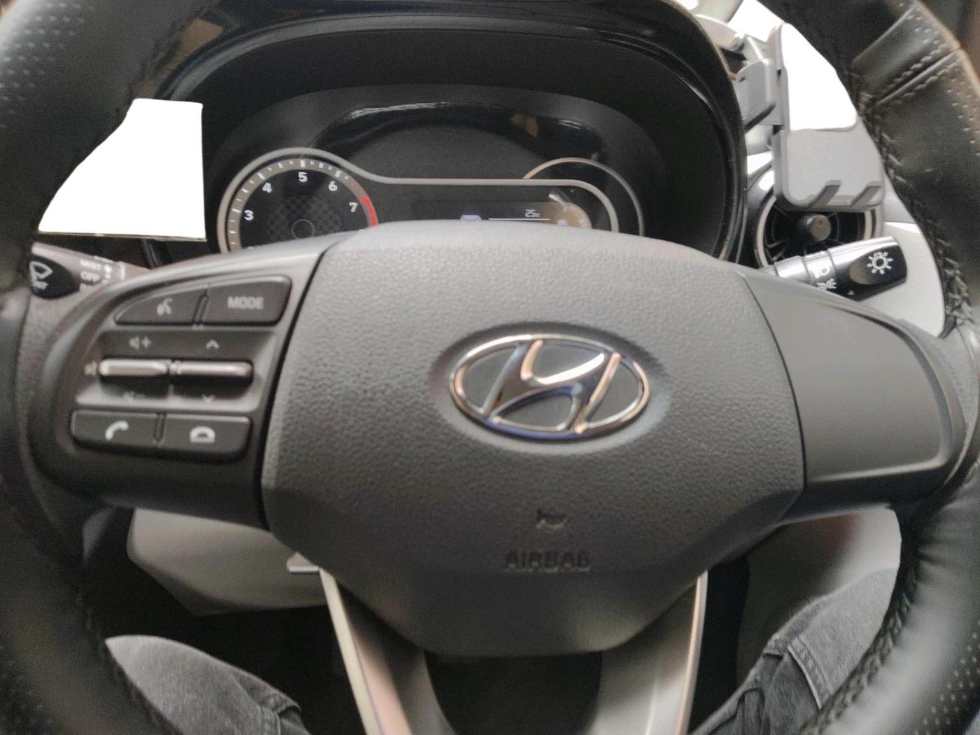 2021 Hyundai GRAND I10 NIOS SPORTZ 1.2 KAPPA VTVT, Petrol, Manual, 17,958 km, interior