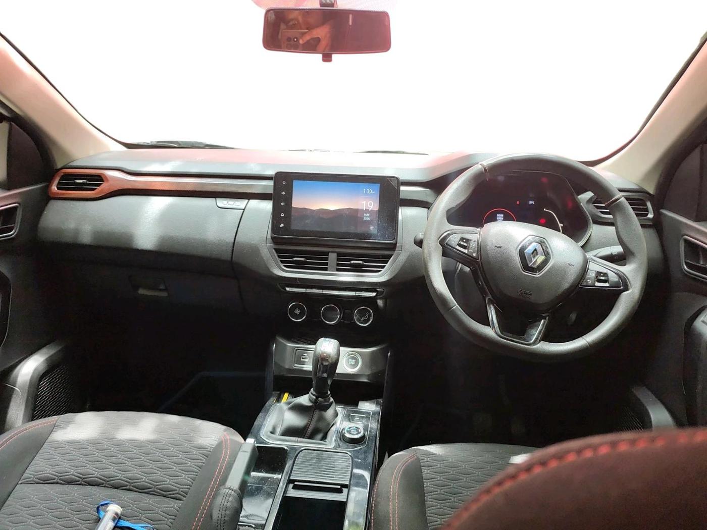 2023 Renault Kiger RXZ AMT, Petrol, Automatic, 13,255 km, interior