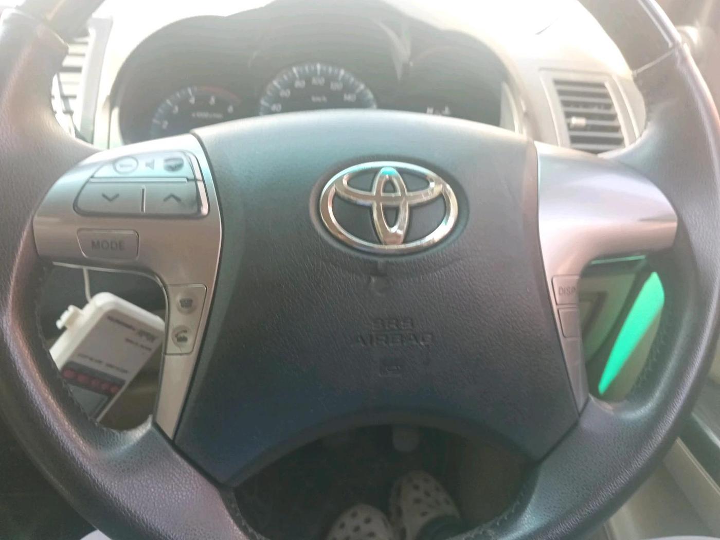 2014 Toyota Fortuner 3.0 4X2 MT, Diesel, Manual, 1,24,184 km, interior