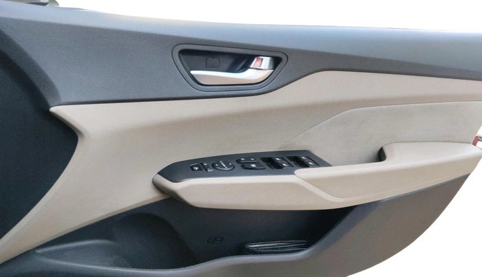 2019 Hyundai Verna 1.6 VTVT SX, Petrol, Manual, 92,156 km, interior