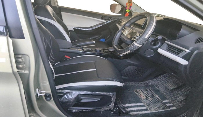 2025 Tata NEXON CREATIVE+ AMT 1.2 PETROL, Petrol, Automatic, 4,308 km, interior