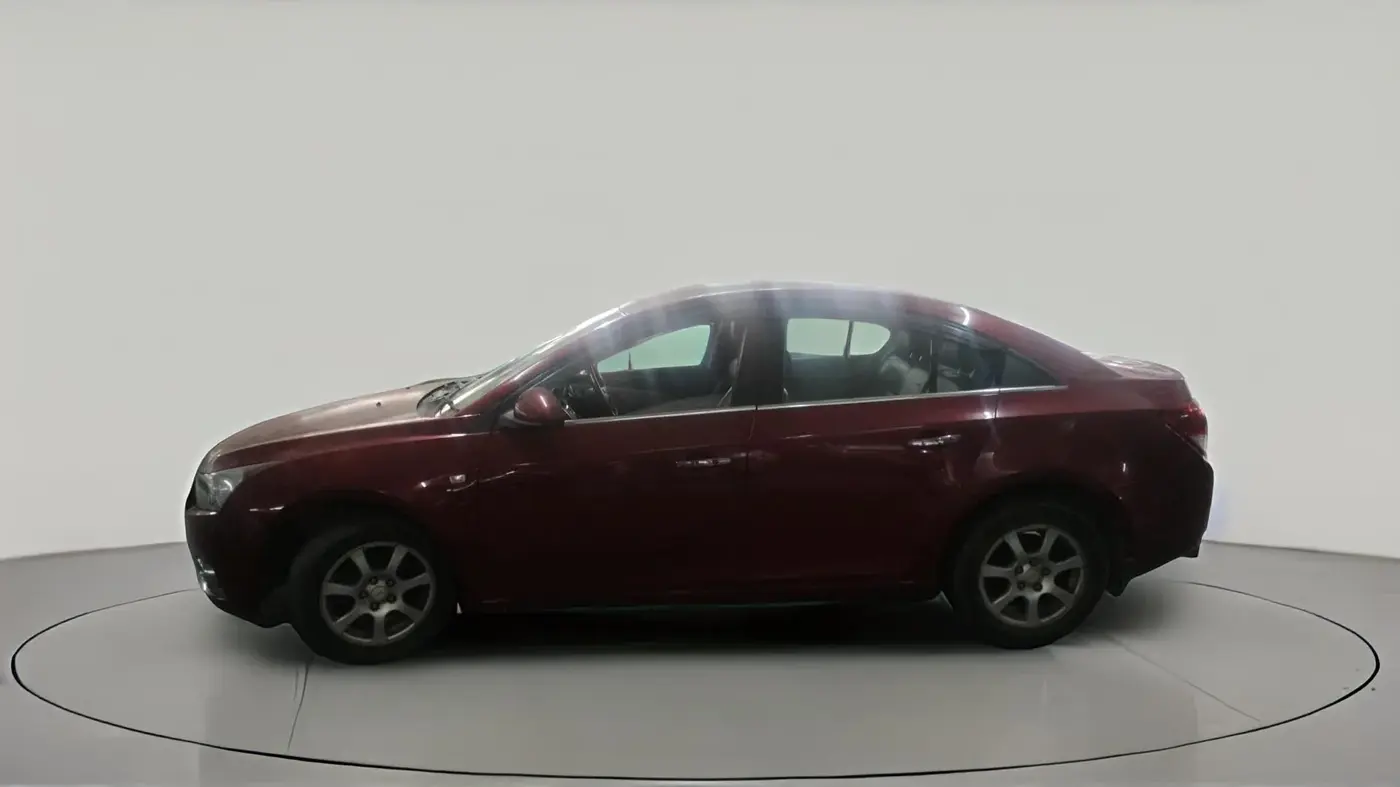 2009 Chevrolet Cruze LTZ, Diesel, Manual, 77,063 km, exterior