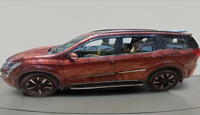 2019 Mahindra XUV500 W11, Diesel, Manual, 72,793 km, exterior