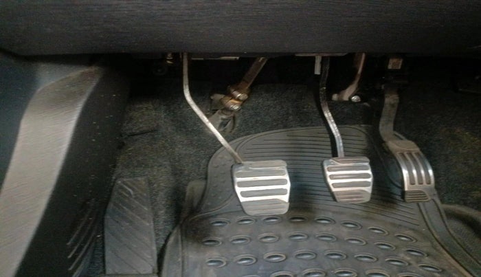 2019 Mahindra XUV500 W11, Diesel, Manual, 72,793 km, interior