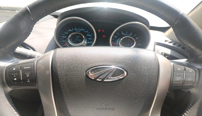 2019 Mahindra XUV500 W11, Diesel, Manual, 72,793 km, interior