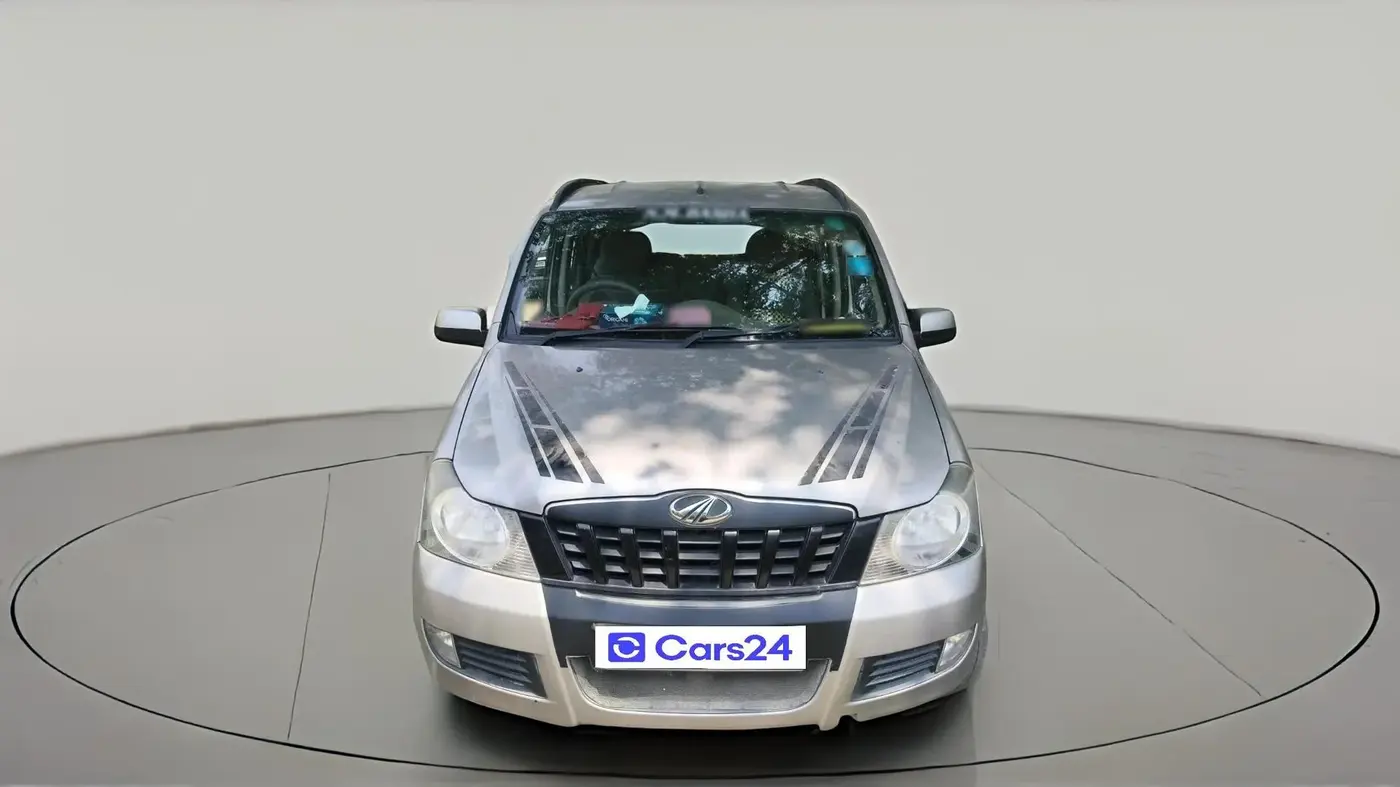 2015 Mahindra Quanto C8, Diesel, Manual, 43,847 km, exterior