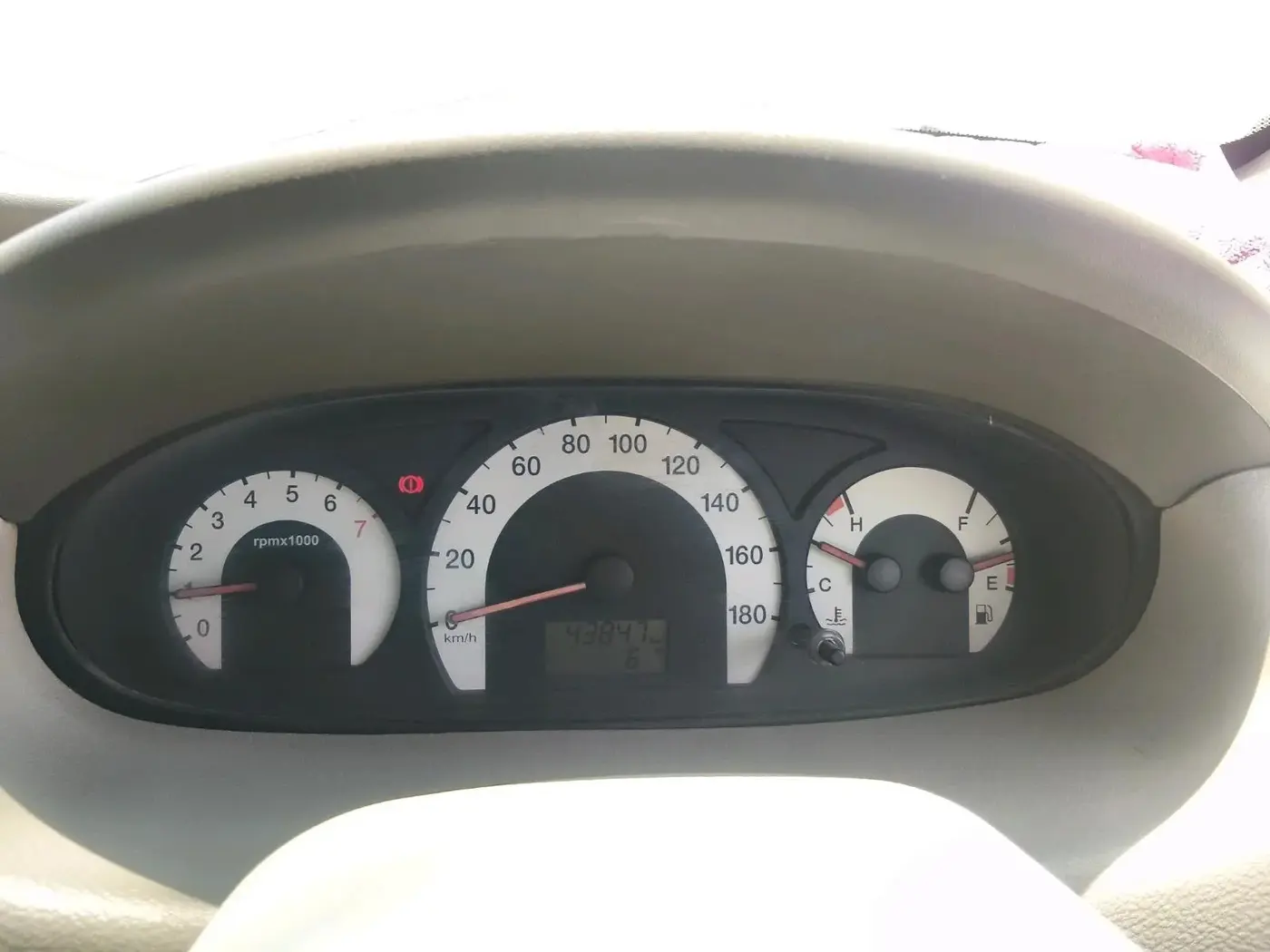 2015 Mahindra Quanto C8, Diesel, Manual, 43,847 km, interior
