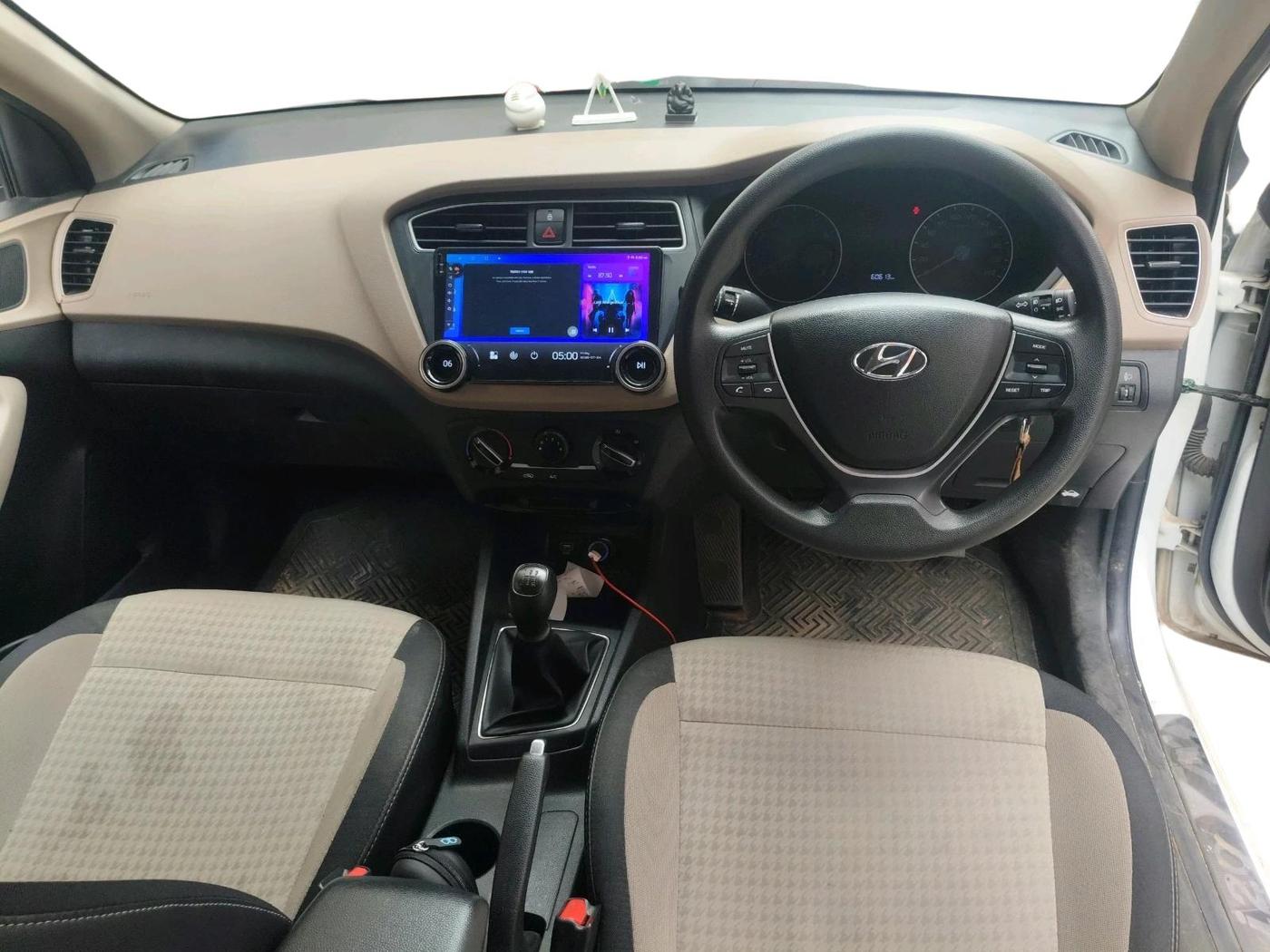 2020 Hyundai Elite i20 MAGNA PLUS 1.2, Petrol, Manual, 60,613 km, interior