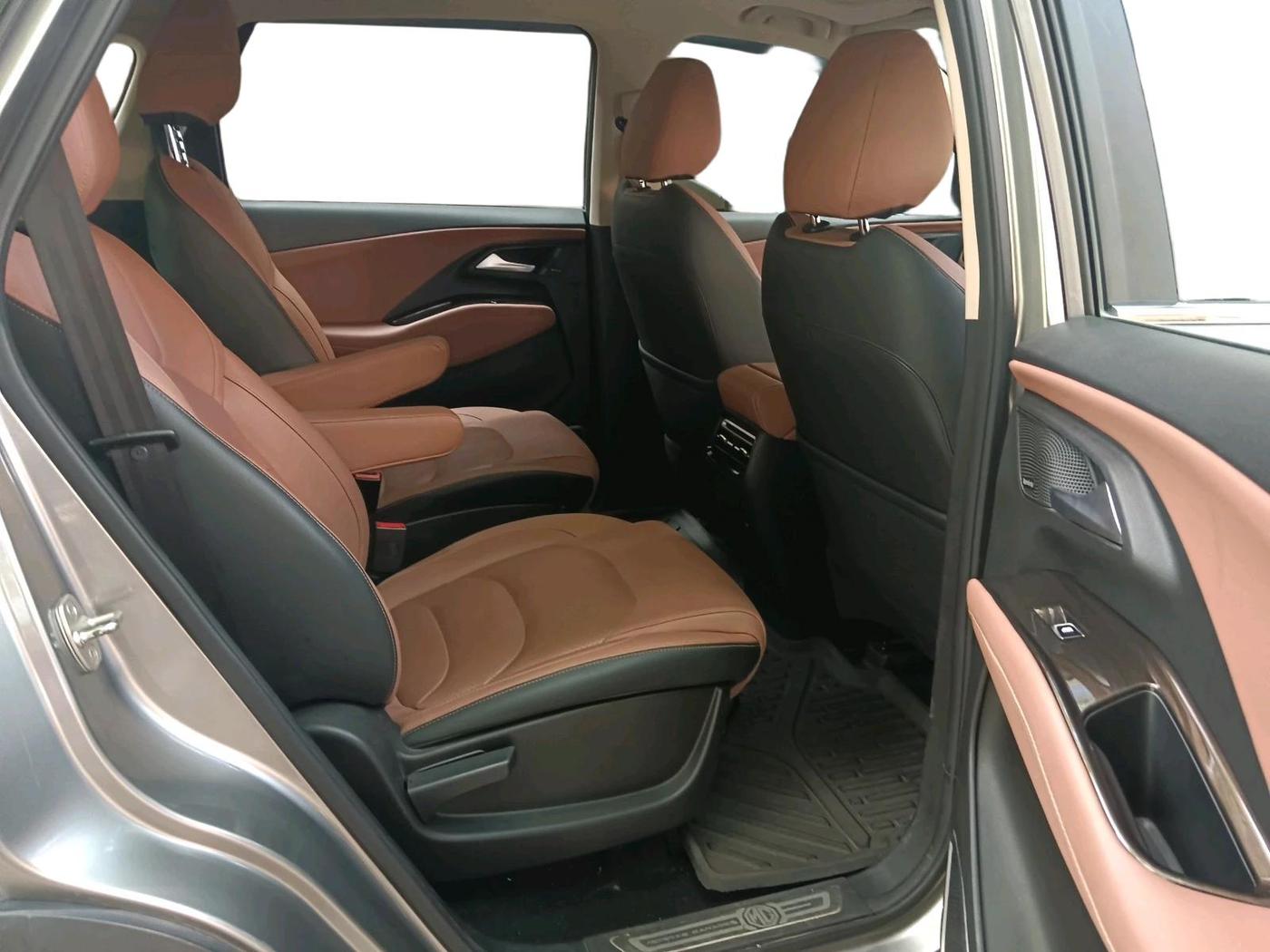 2023 MG HECTOR PLUS SHARP PRO 1.5 PETROL TURBO CVT 6 STR, Petrol, Automatic, 19,969 km, interior