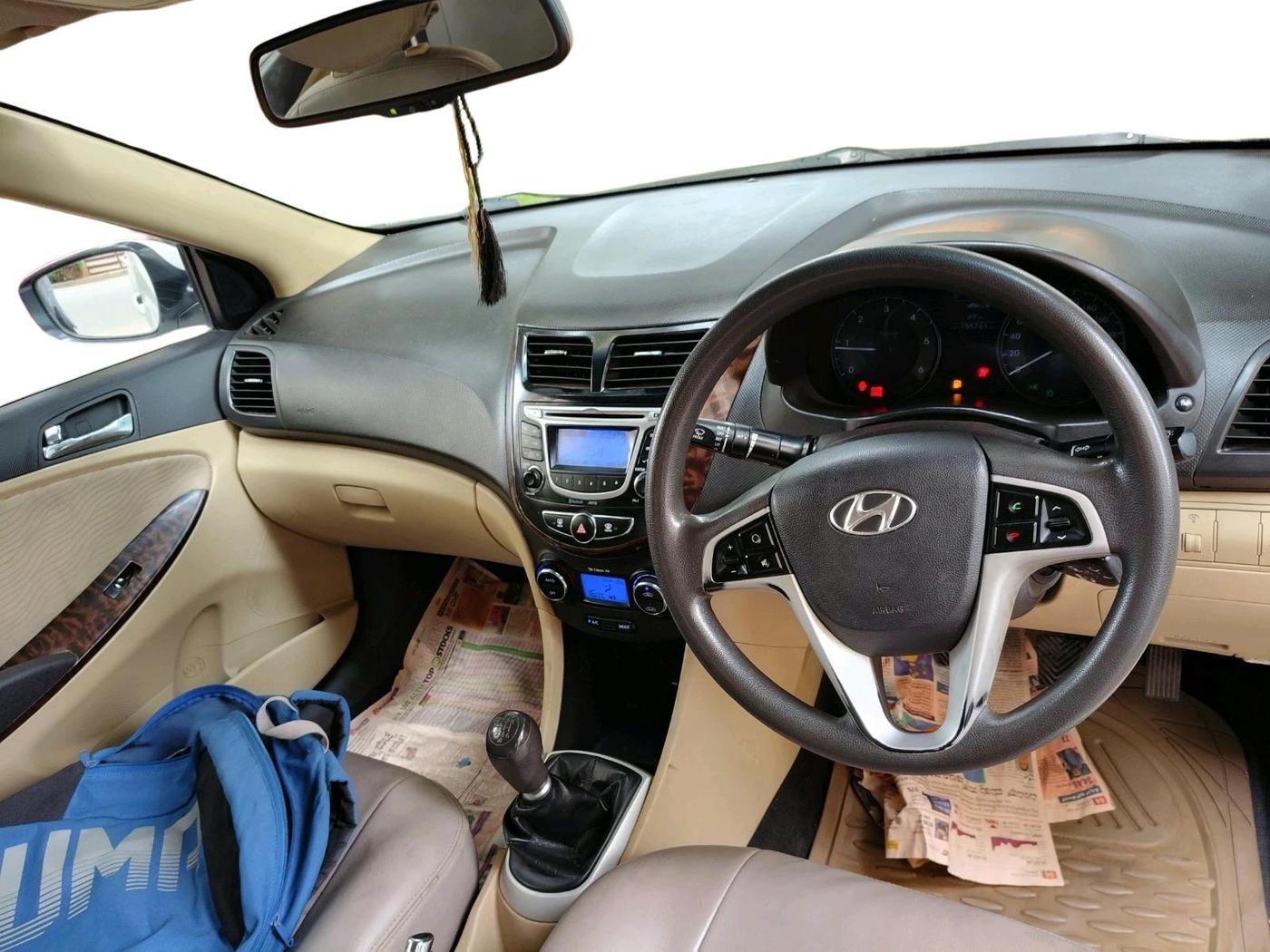 2013 Hyundai Verna FLUIDIC 1.6 CRDI SX, Diesel, Manual, 1,55,761 km, interior