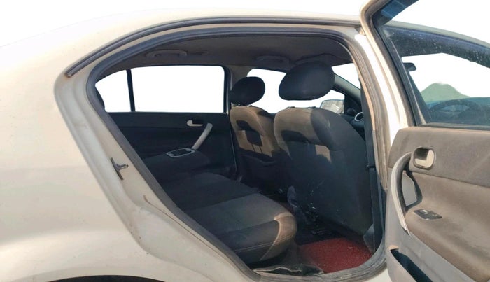 2014 Ford Fiesta AMBIENTE DIESEL, Diesel, Manual, 94,153 km, interior