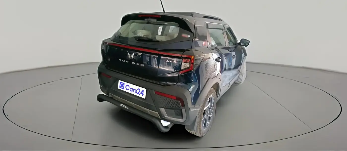 2025 Mahindra XUV 3XO AX7L 1.5 Turbo Diesel, Diesel, Manual, 8,471 km, exterior
