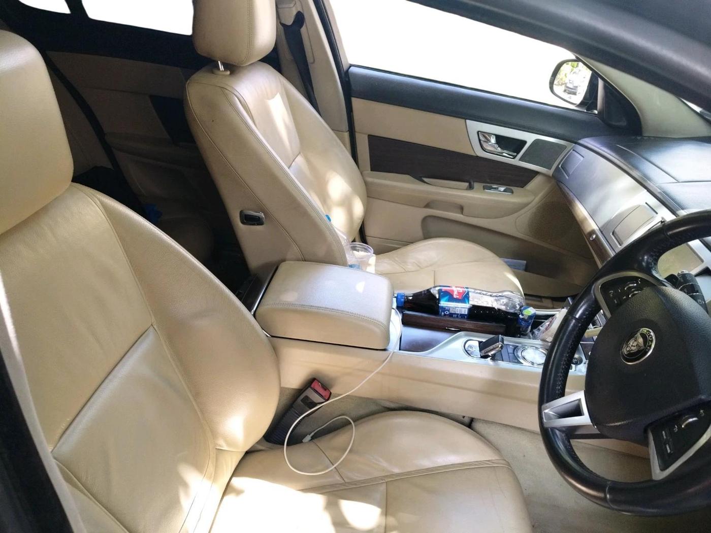 2014 Jaguar XF 2.2 DIESEL, Diesel, Automatic, 98,098 km, interior