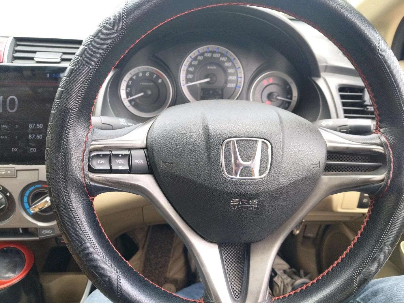 2013 Honda City 1.5L I-VTEC S MT, Petrol, Manual, 1,16,782 km, interior