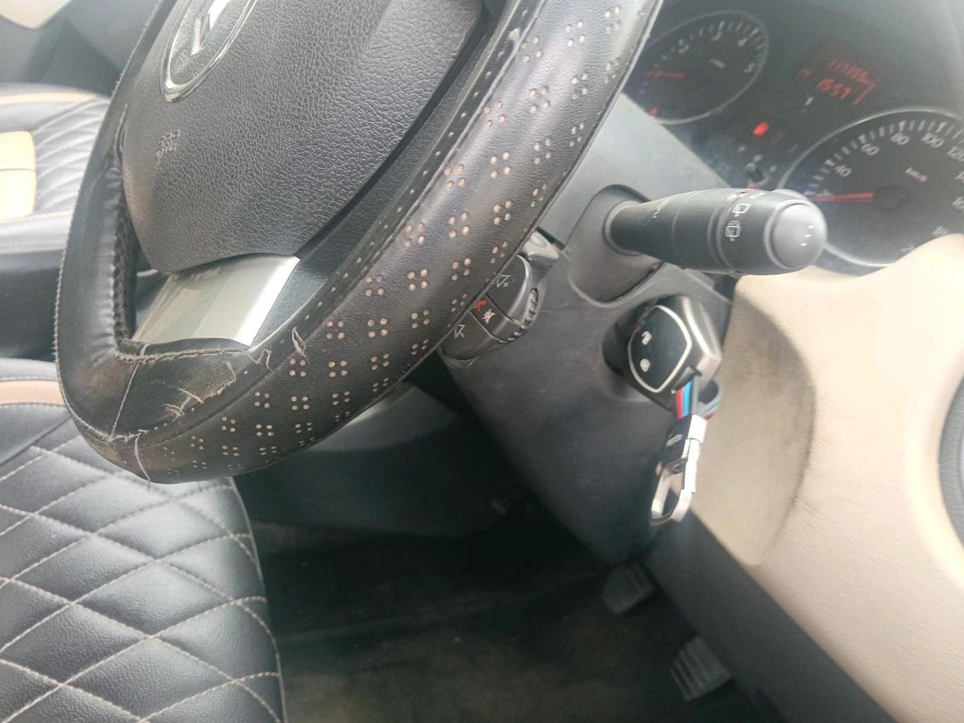 2014 Renault Duster 85 PS RXL DIESEL, Diesel, Manual, 1,17,355 km, interior