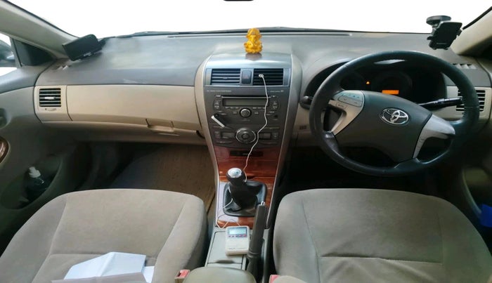 2010 Toyota Corolla Altis G PETROL, Petrol, Manual, 1,28,146 km, interior