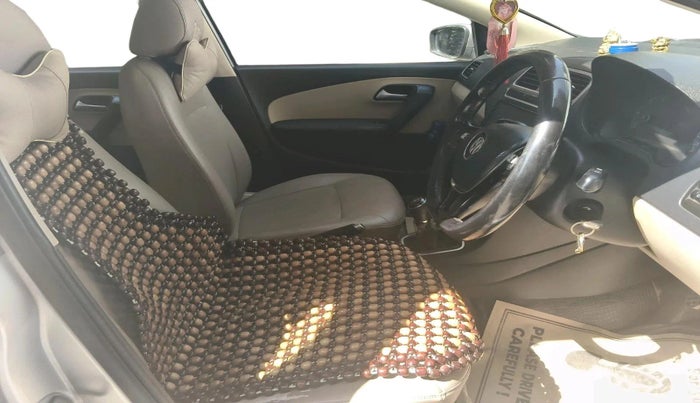 2014 Volkswagen Polo HIGHLINE1.5L, Diesel, Manual, 96,931 km, interior