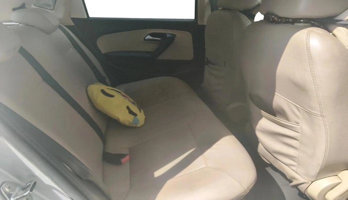 2014 Volkswagen Polo HIGHLINE1.5L, Diesel, Manual, 96,931 km, interior