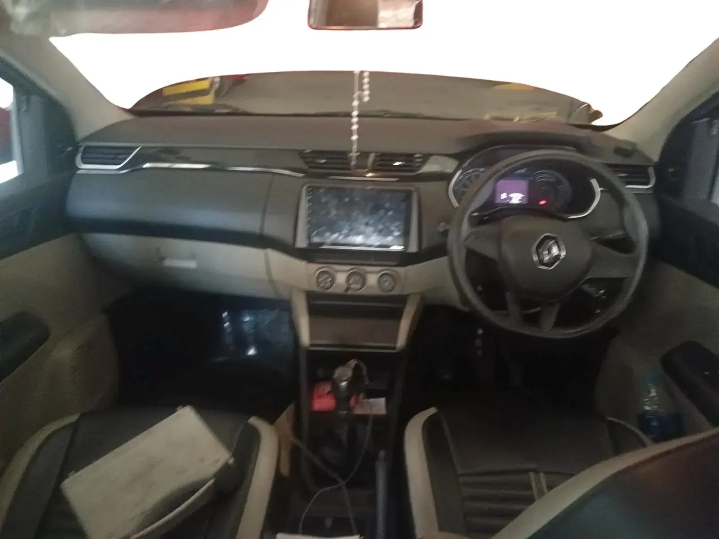 2019 Renault TRIBER RXL MT, Petrol, Manual, 43,800 km, interior