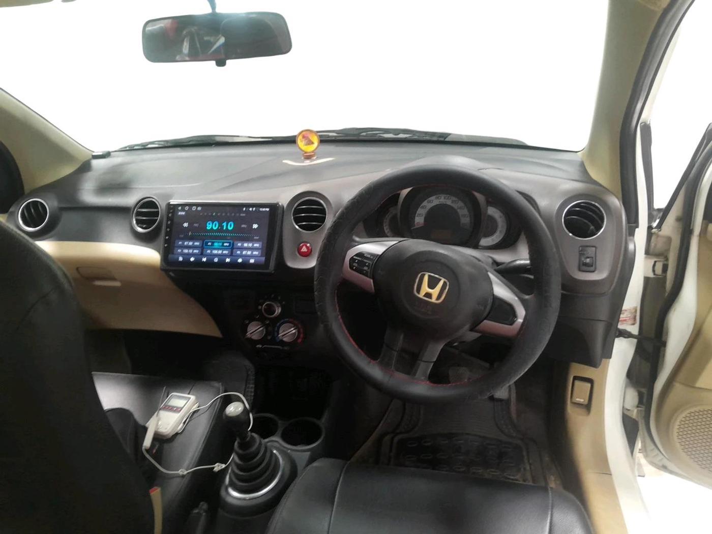 2011 Honda Brio S(O) MT, Petrol, Manual, 71,230 km, interior
