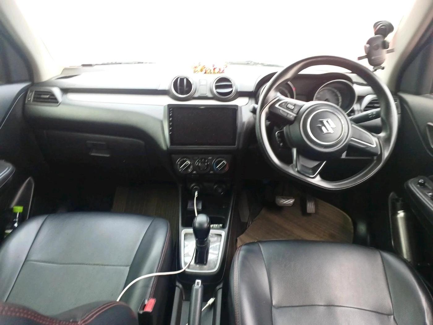 2019 Maruti Swift VXI AMT, Petrol, Automatic, 90,881 km, interior