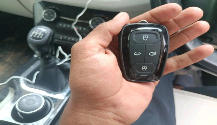 2022 Tata NEXON XZ PLUS PETROL SUNROOF, Petrol, Manual, 70,866 km, interior