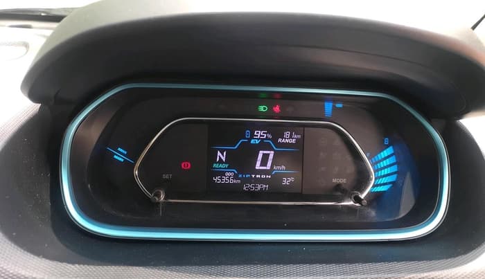 2023 Tata TIAGO EV XZ PLUS TECH LUX LONG RANGE, Electric, Automatic, 45,356 km, interior